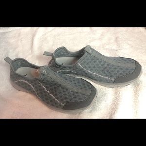 Mesh aqua socks/water shoes